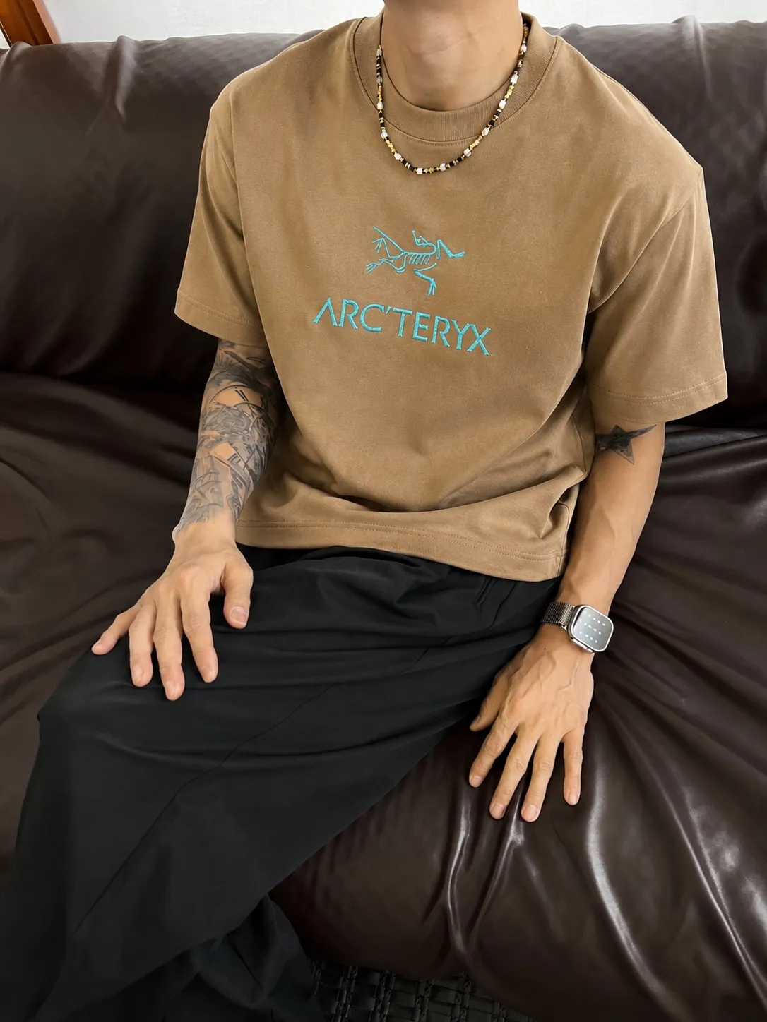 Arc～ logo， 《 》 7A tee ， Same Style ， : Black White Coffee Brown Size：S（90-130 ） M（125-150 ） L（135-165 ） XL（160-190 ） XXL（185 ）